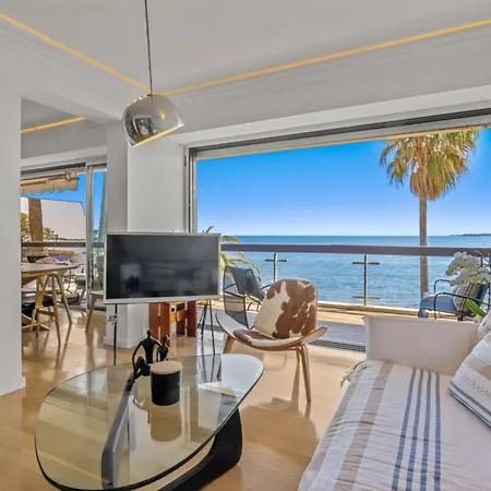 アパート Ref 2060 Beachfront With Sea View