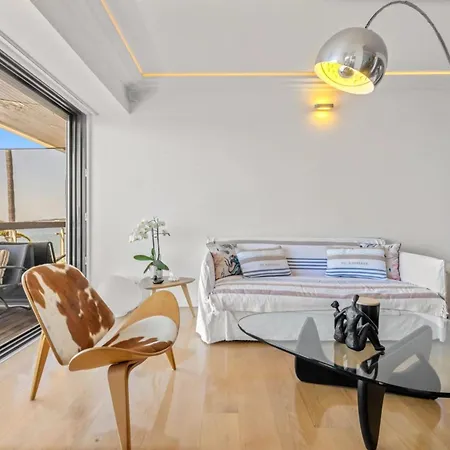 Ref 2060 Beachfront With Sea View カンヌ