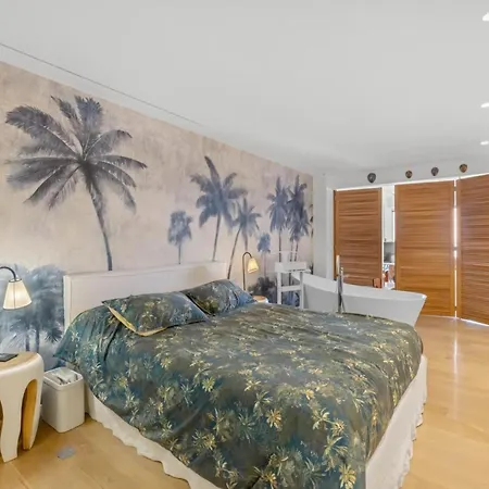 Ref 2060 Beachfront With Sea View カンヌ